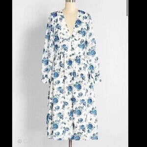 New MODCLOTH Howdy Petal Partner rodeo-fab Midi Dress blue floral womens size M